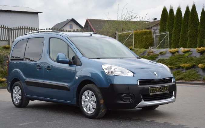 Peugeot Partner cena 29900 przebieg: 214000, rok produkcji 2012 z Toruń małe 781
